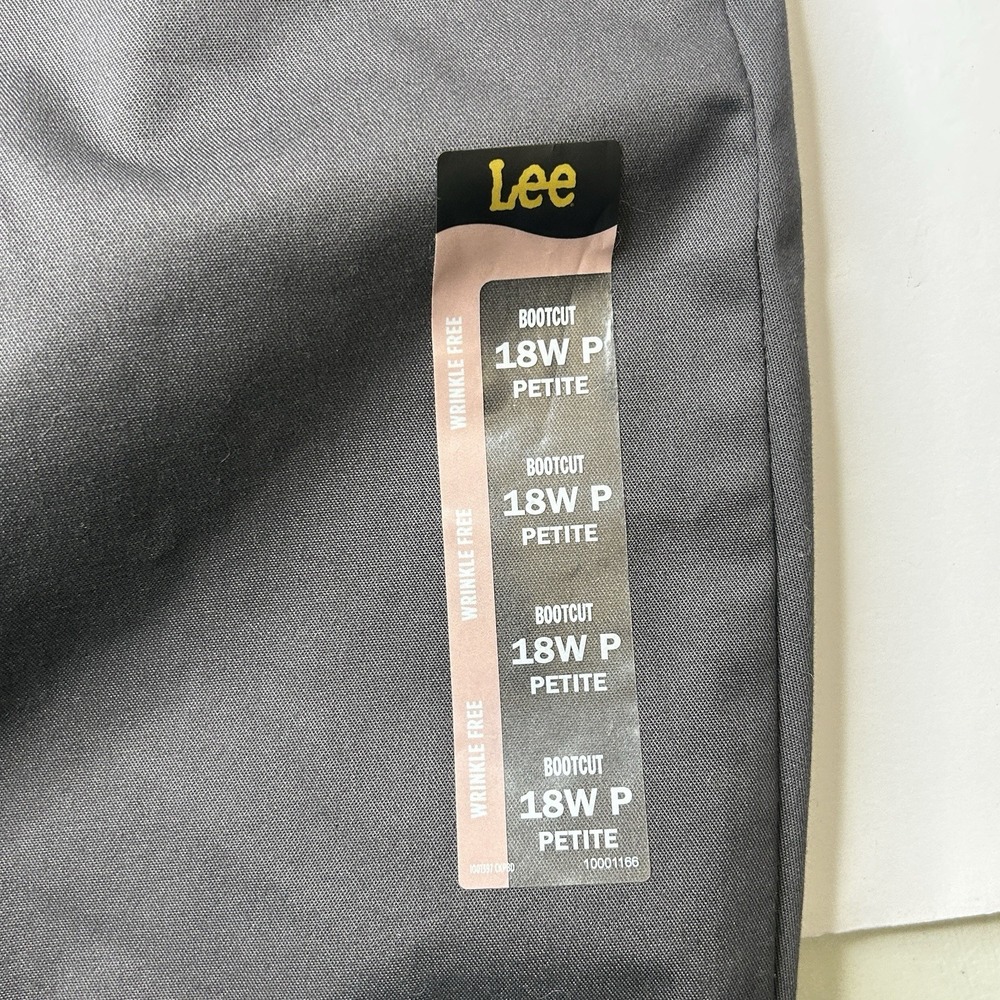 NWT Lee High Rise Wrinkle Free Bootcut Gray Pants 18 Women's 18W Petite 28" - Picture 7 of 14